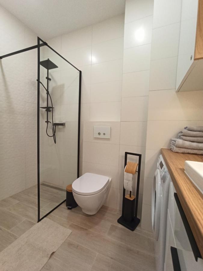 Apartament Wrzesnia II Apartment Bagian luar foto