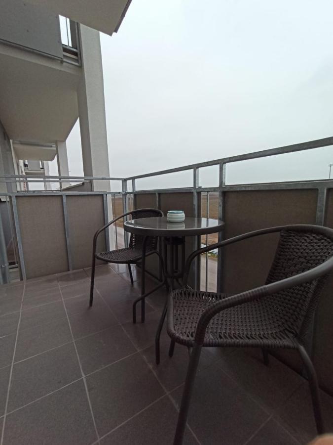 Apartament Wrzesnia II Apartment Bagian luar foto